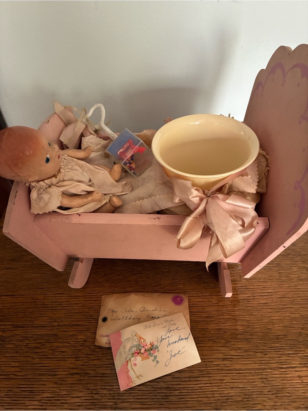 Vintage Cradle-ette music box needs refurbishing
